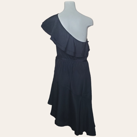 LIKELY One-Shoulder Asymmetrical Ruffled Dress Size 8 - Picture 7 of 11